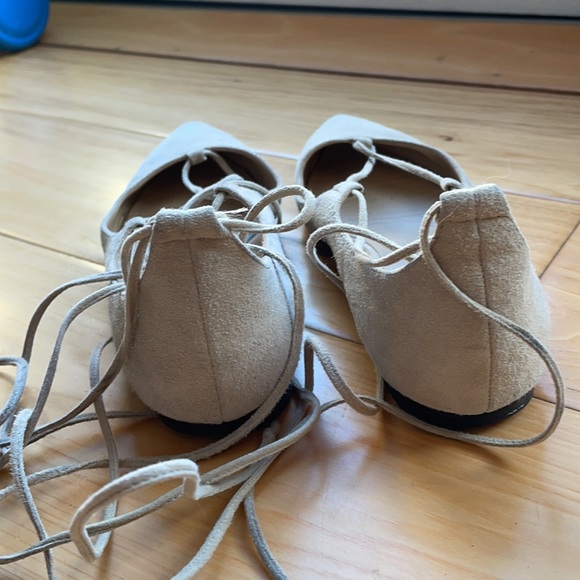 M.Gemi Brezza lace up flats in suede taupe 35.5 fits like a 5.5 - Picture 2 of 3